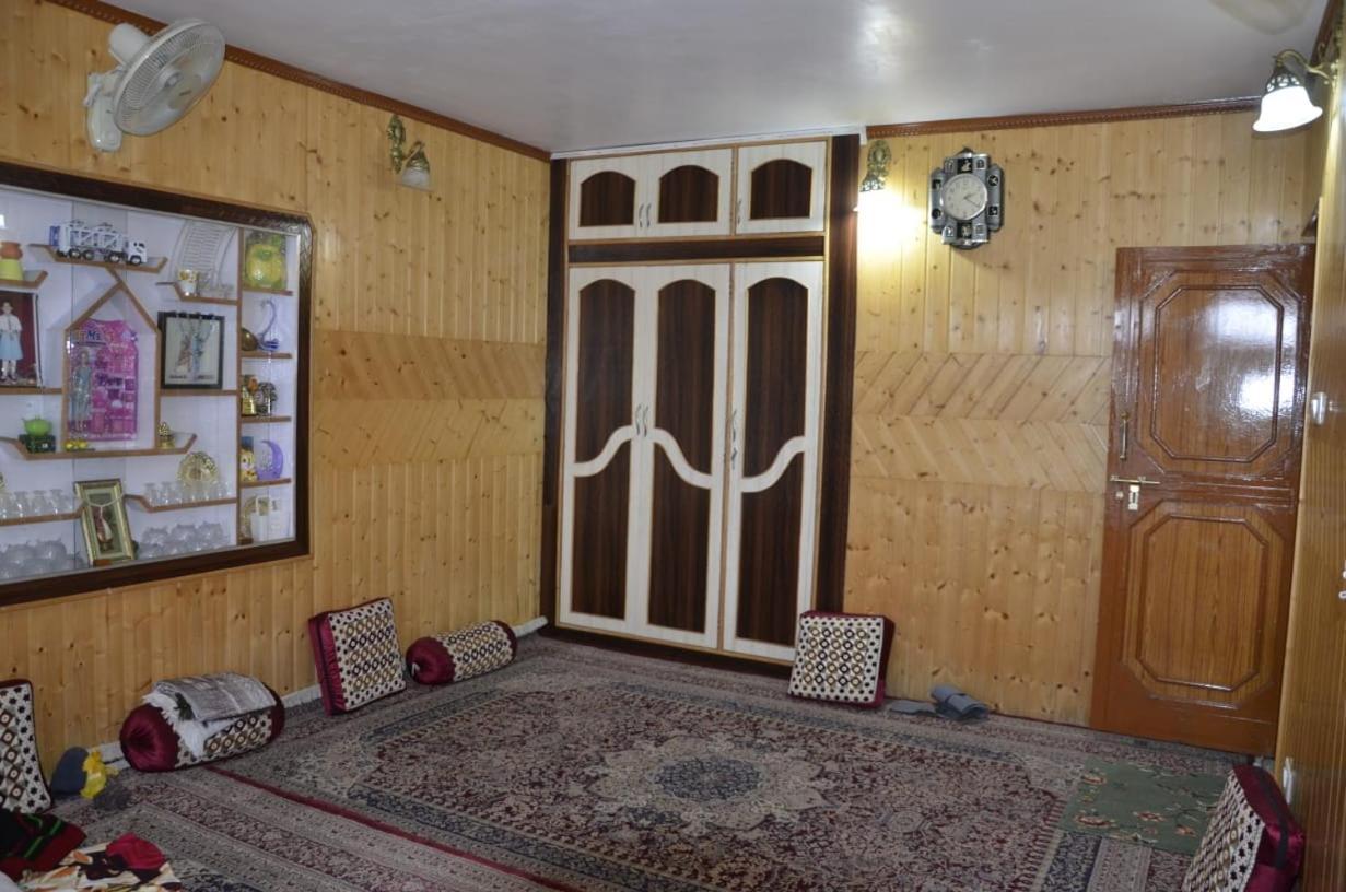 Mir Manzil Bed & Breakfast Srīnagar Екстериор снимка