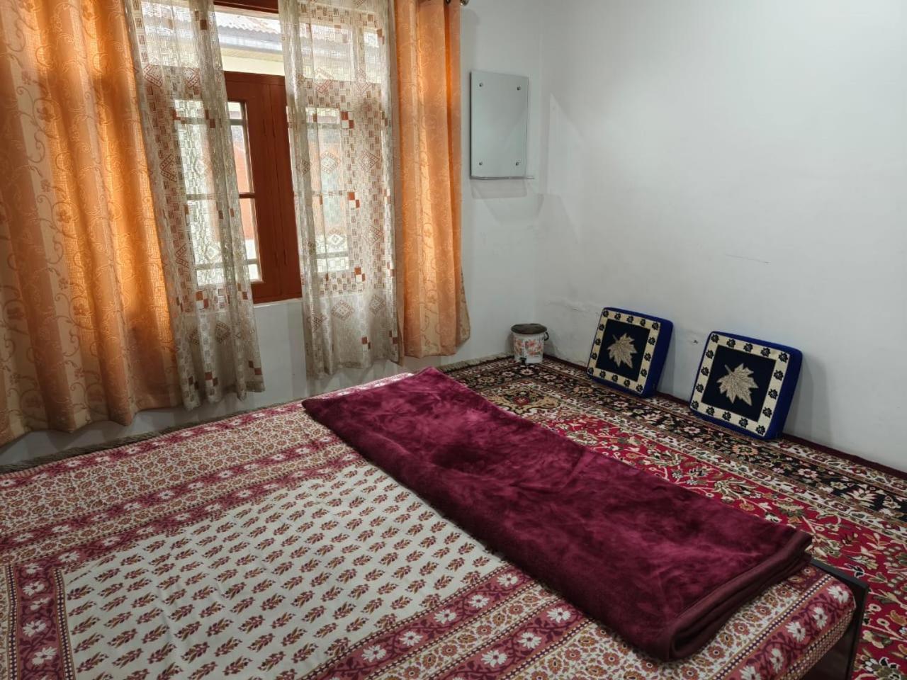 Mir Manzil Bed & Breakfast Srīnagar Екстериор снимка
